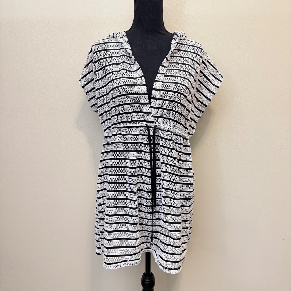 Club Z Collection Women XL Black White Striped Hooded Swim Cover Up Crochet Knit